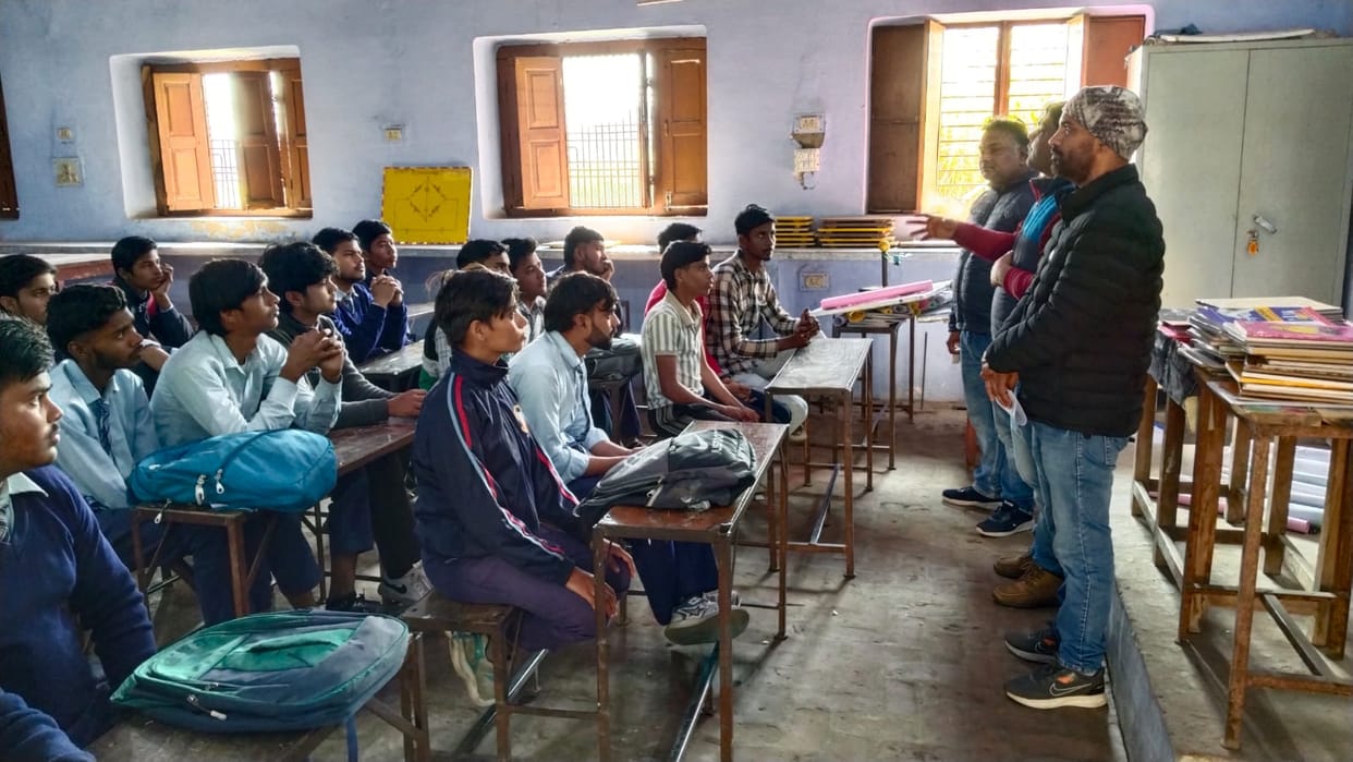 Students were given information about agricultural education.