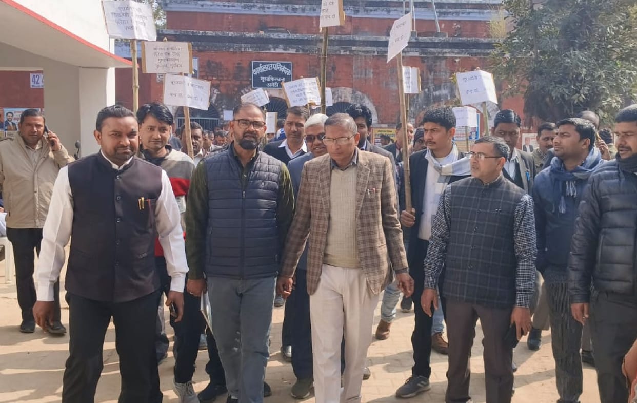 Lawyers protest