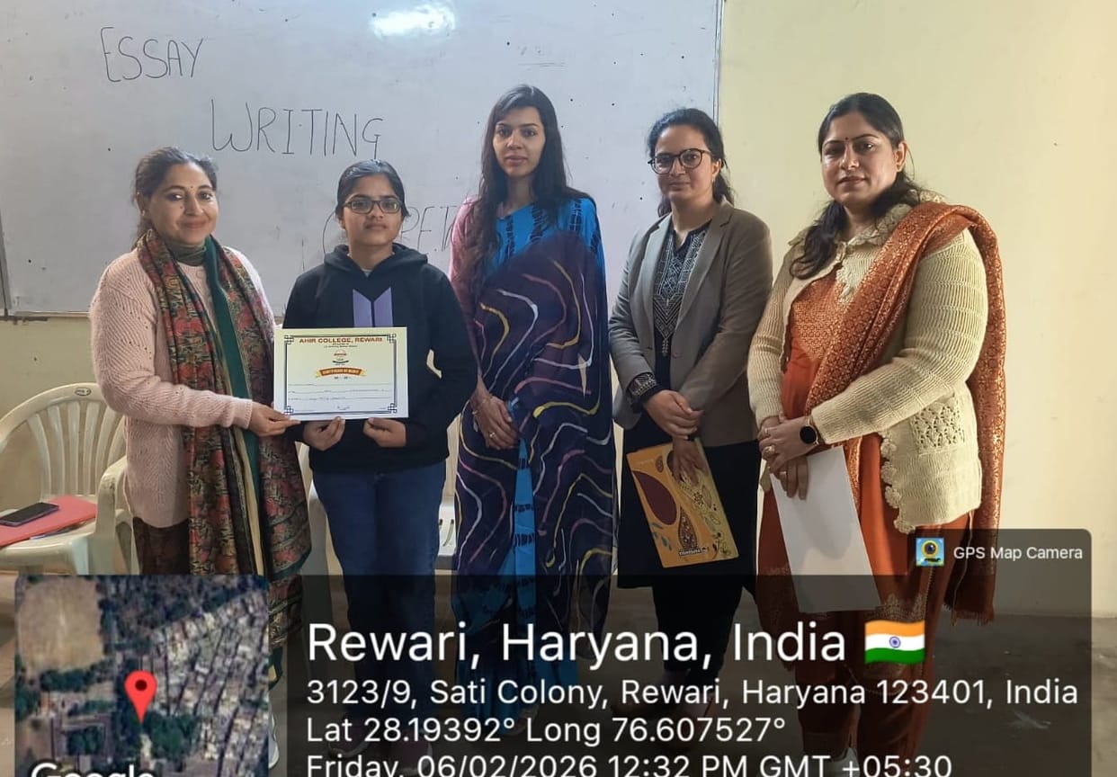 Sheetal Yadav tops the essay writing competition
