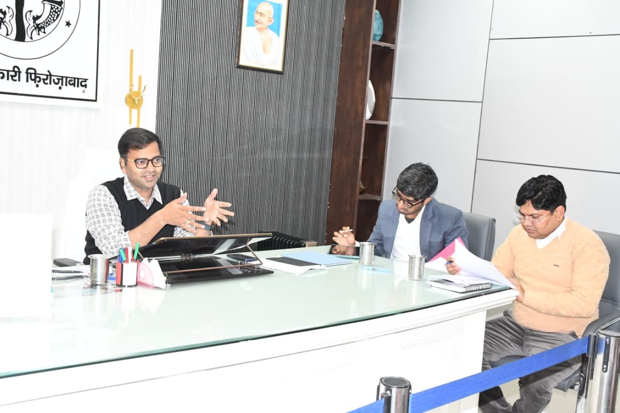 DM reprimands EOs of 5 municipal bodies for negligence in PM Housing Scheme
