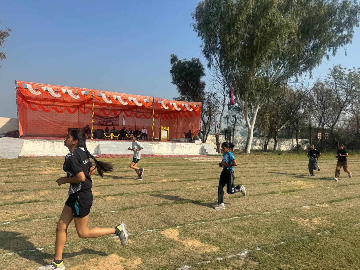 charanjeet and jyoti first in 1500 meter race