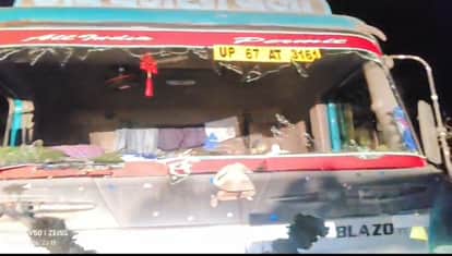 bihar news truck tempo collision three dead including woman trauma center issues criticized