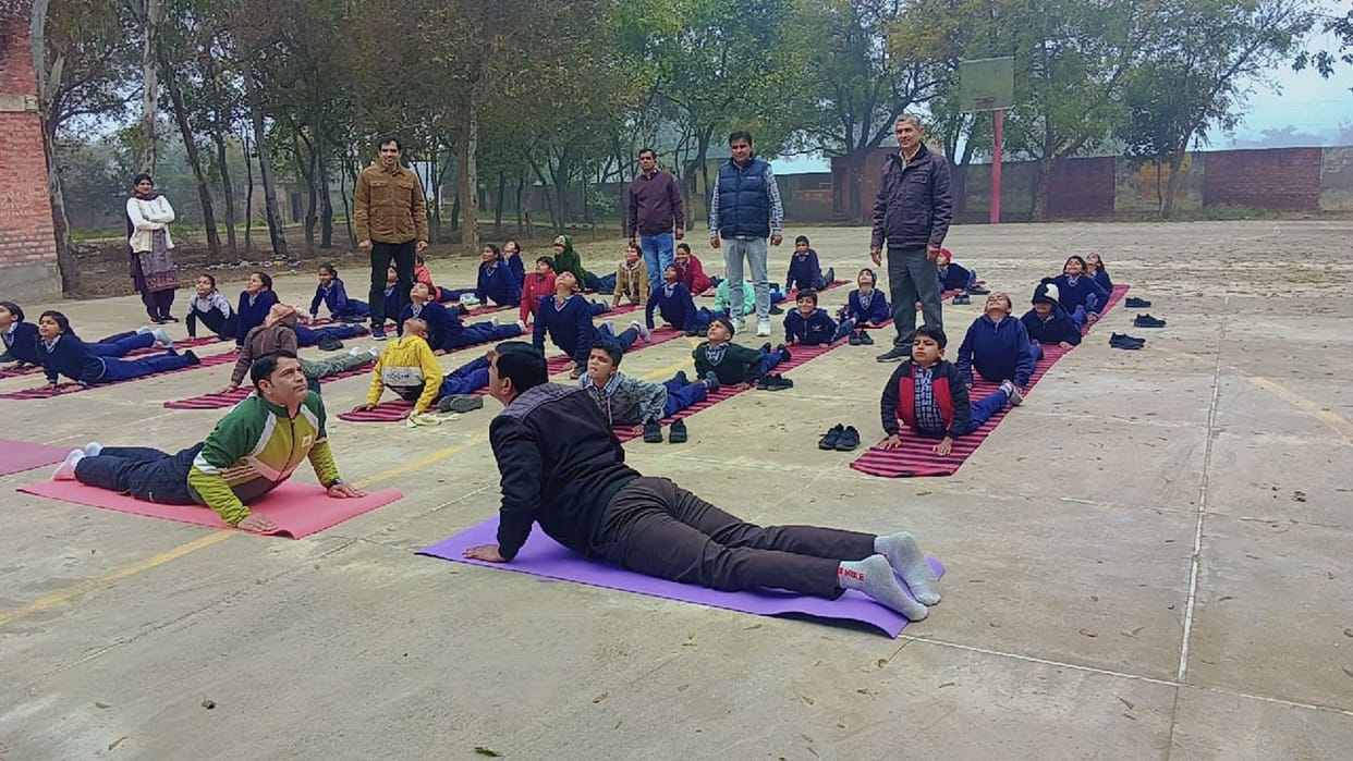 Pranayama increases concentration: Satish