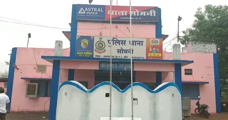 राजनांदगांव सड़क हादसा: माजदा ट्रक से टकराई बाइक, दो बच्चों समेत तीन की मौत; दो घायल