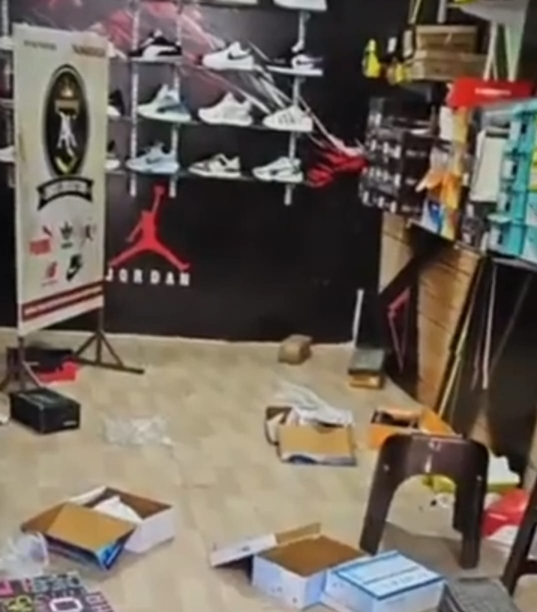 Shop shutter broken and shoes and Rs 25,000 stolen