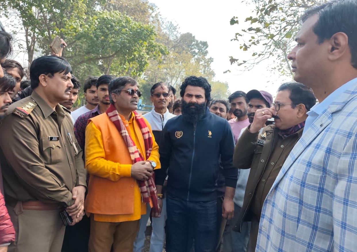 Animal remains found on the side of the highway, Bajrang Dal alleges cow slaughter