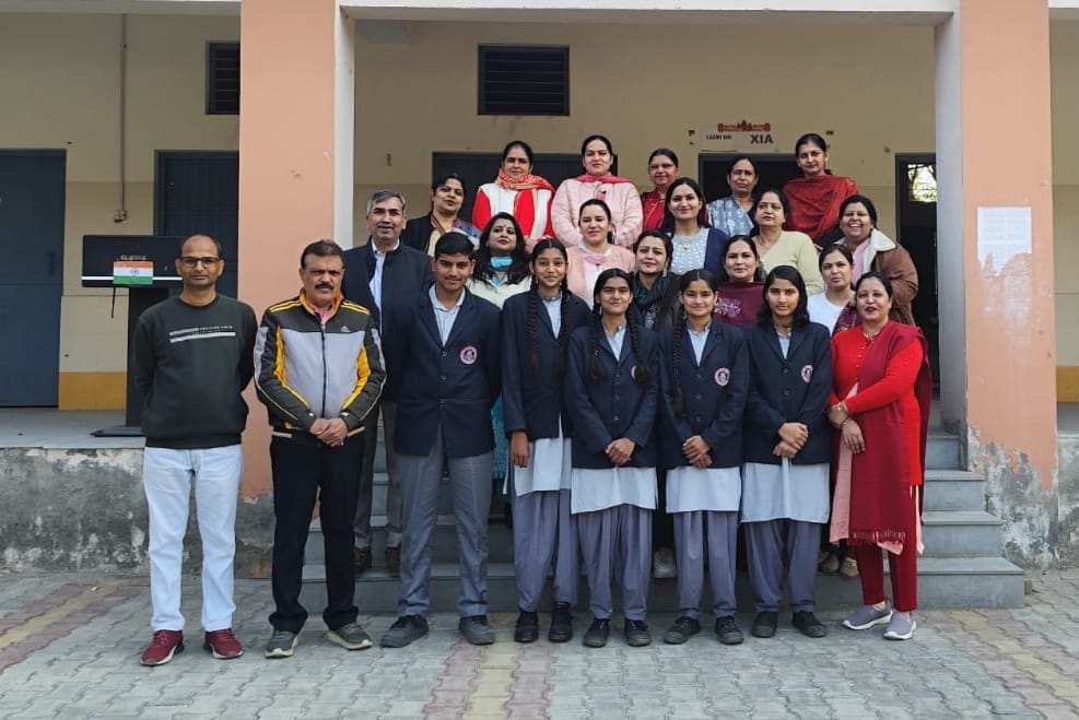 Welcome to the winning students of the divisional level legal literacy competition