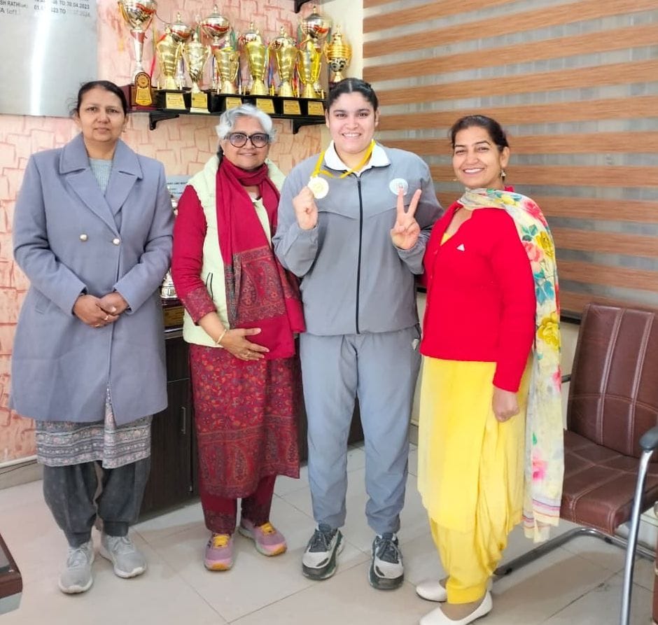 Welcome to Tamanna, gold medalist in inter-college judo competition