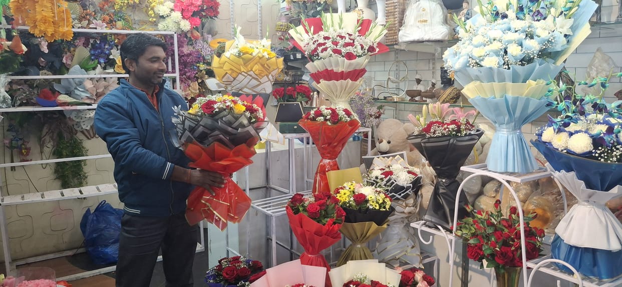 Roses from Kolkata, Pune, Bangalore and Nashik will be used to express love.