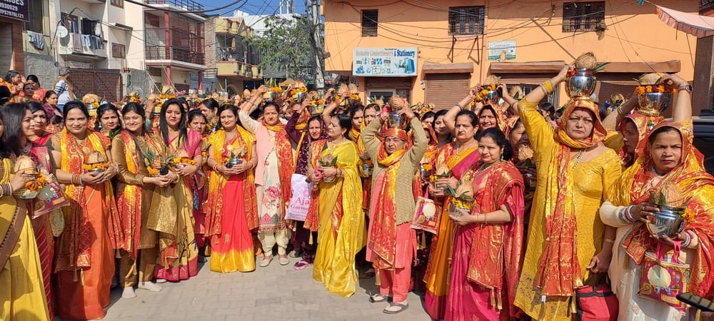 Women took out a Kalash Yatra to mark the beginning of Falgunotsav.