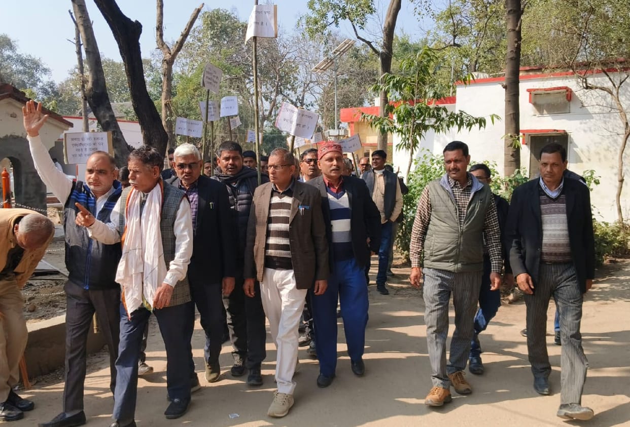 Lawyers adamant on protest