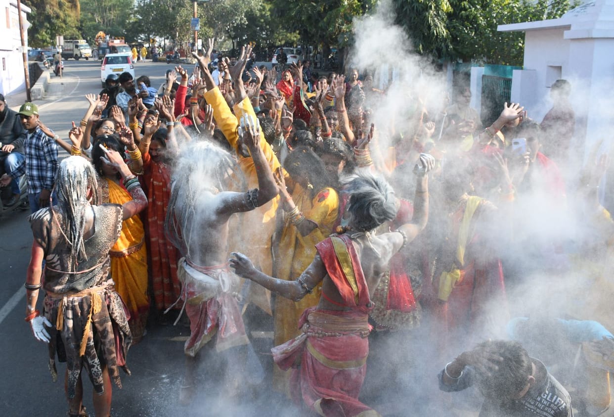 Shobha Yatra taken out on Pran Pratishtha