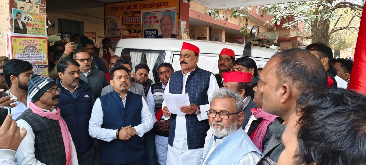 SP workers allege rigging in SIR, protest