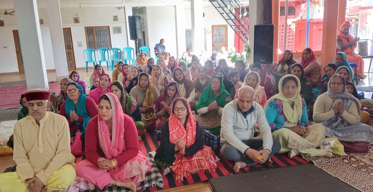 Life becomes meaningful through satsang, there is no age limit for acquiring knowledge: Acharya