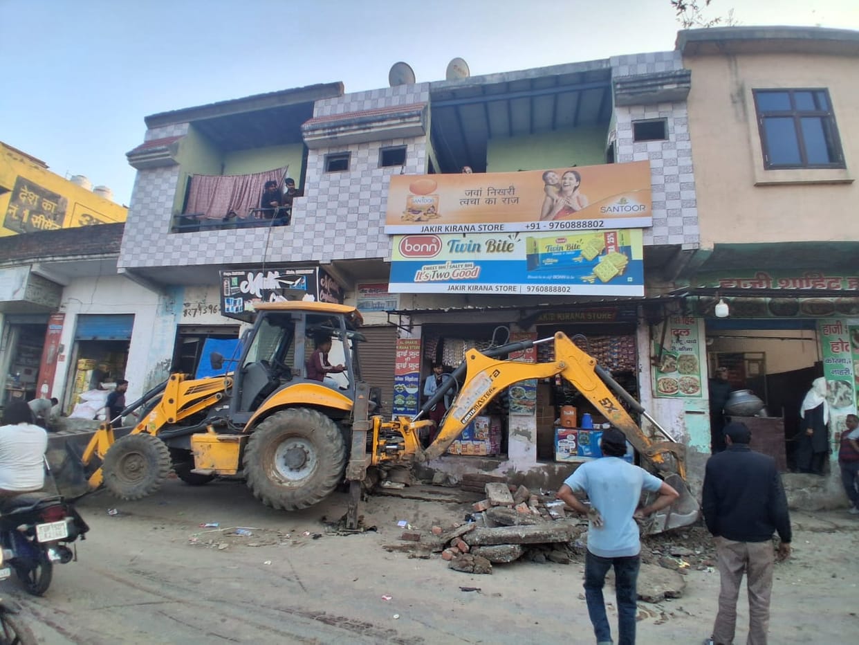 Encroachment on the drain in Ganj Bazar demolished