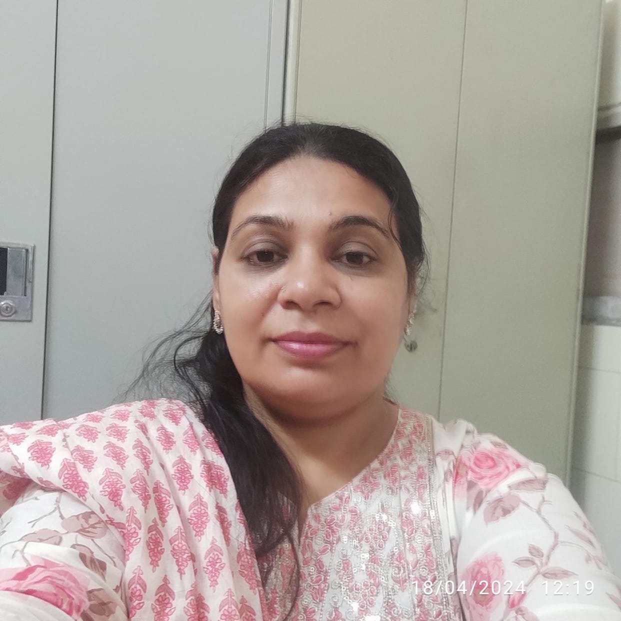 Adopt a high-fiber diet during changing weather: Dr. Poonam Kathuria
