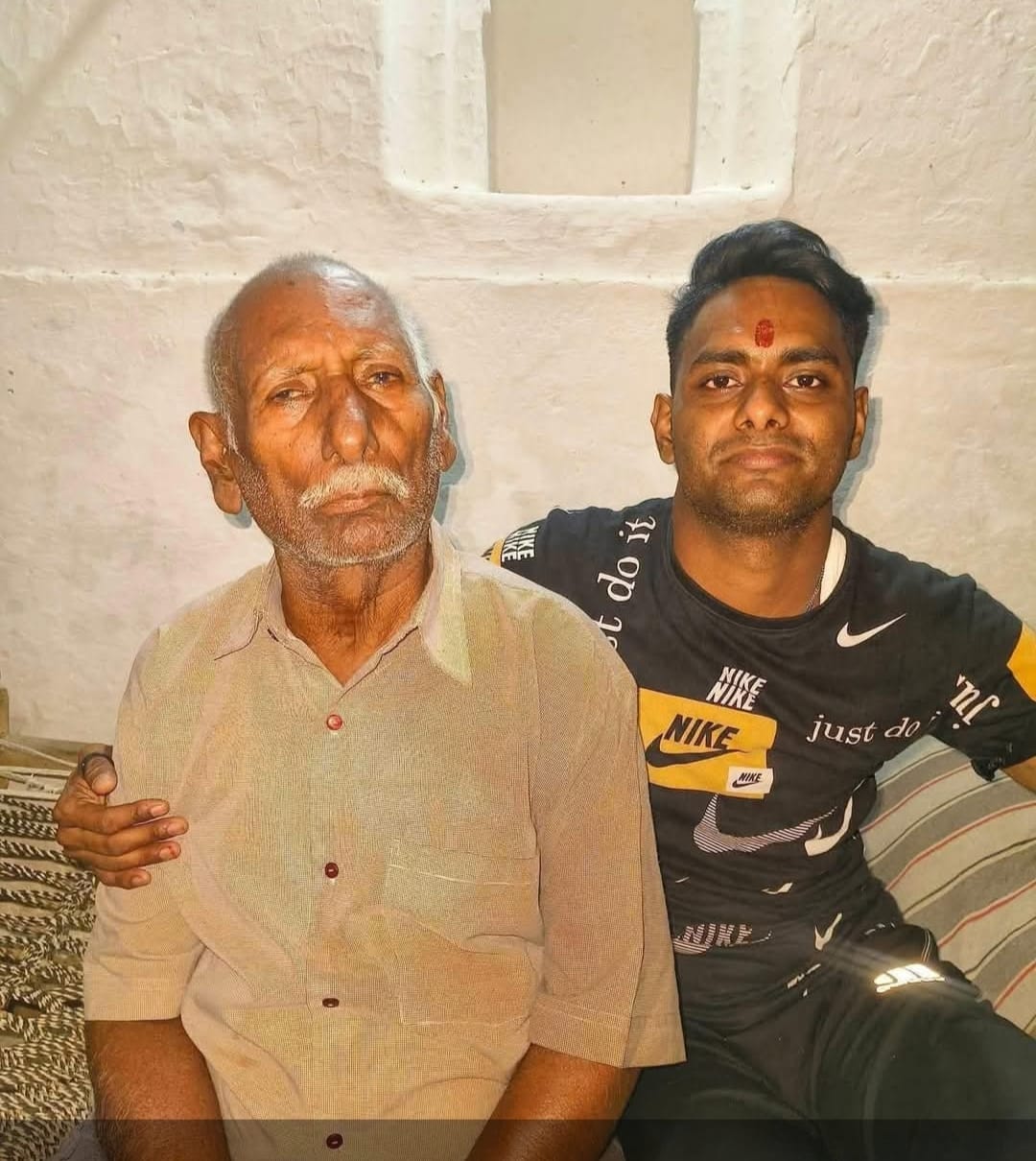 Devesh had left Delhi after hearing the news of his grandfather's death, but was run over by a trailer on the expressway.