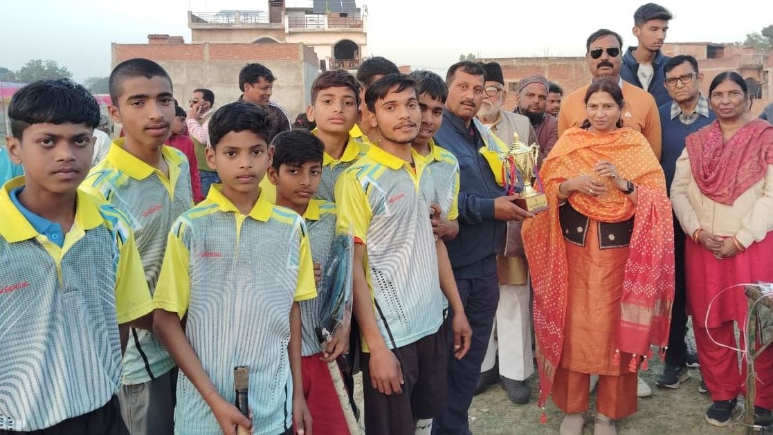 Gandhi Club defeated Babu Eleven 1-0 in a tie-breaker to win the hockey tournament
