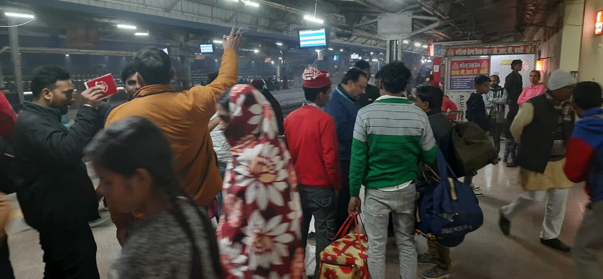 Trains coming from Delhi and Mumbai are fully booked; no seats available until March 6th.