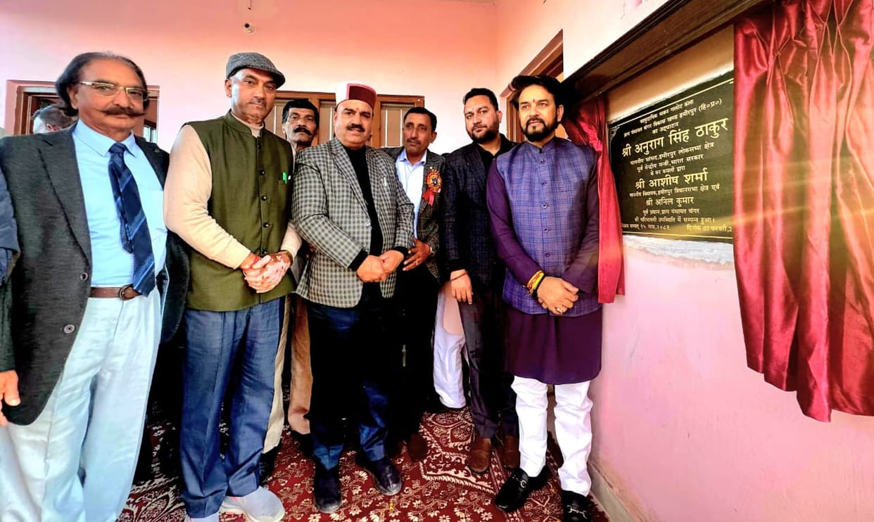 State government is misleading the public on revenue deficit grant: Anurag