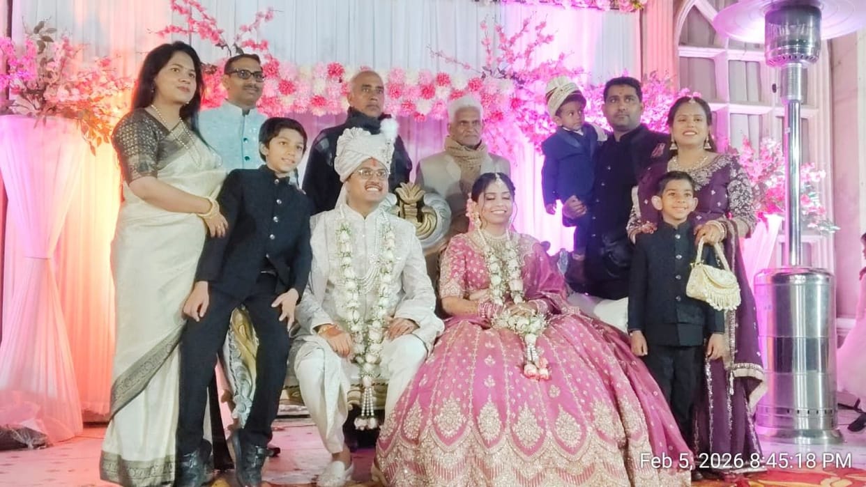 The IPS couple had a dowry-free wedding.