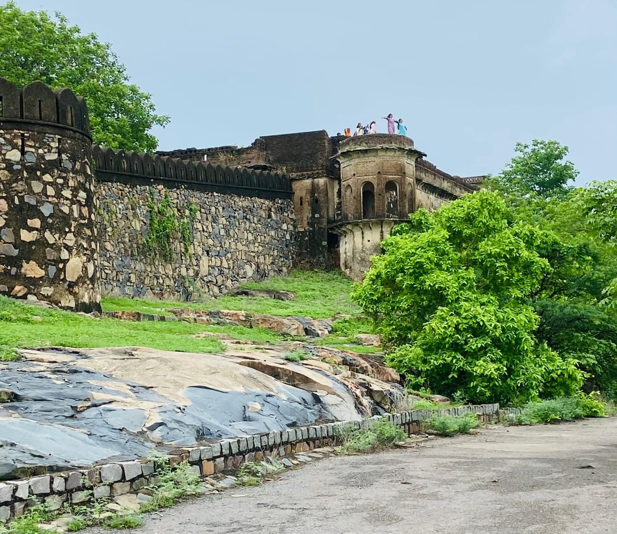 NOC received from the municipality, tourism development will take place in Mangalgarh Fort