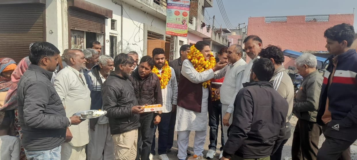 A street will be built in Hari Nagar at a cost of six lakh rupees.