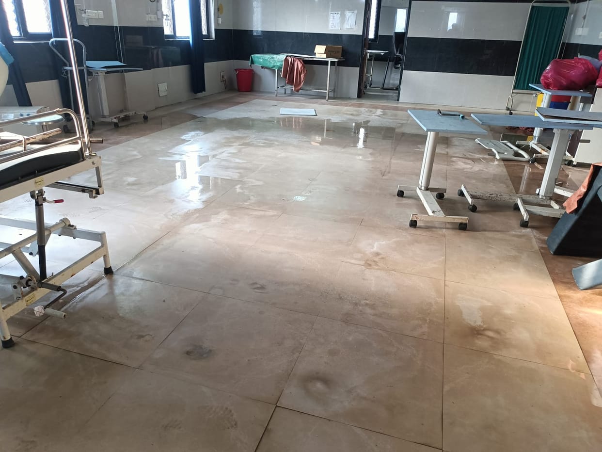 Dirty water has been dripping into the delivery room for six months, risking infection