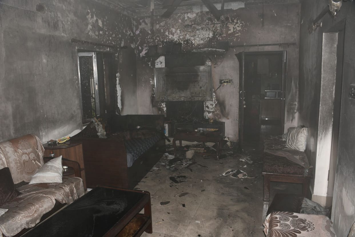 Fire breaks out in businessman's house in Gomti Nagar, pet dog faints due to smoke