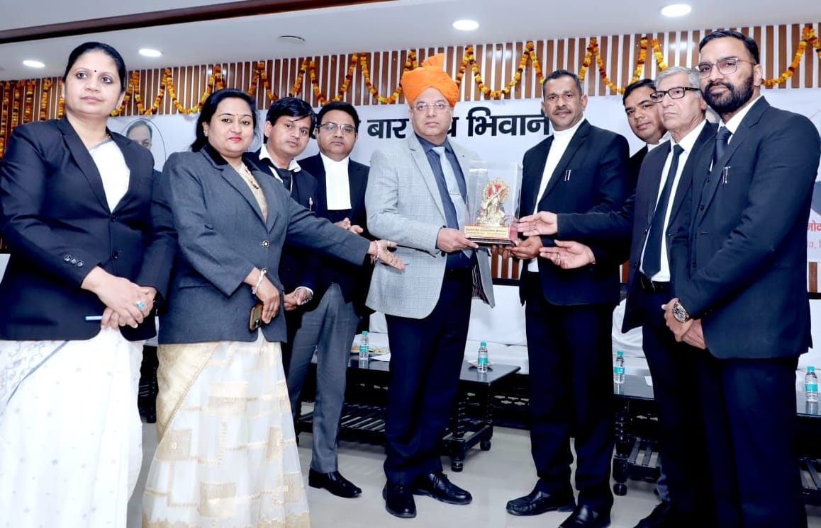 The District Bar Association placed demands before the Inspecting Judge for the establishment of a second Family and Labour Court and for online arrangements.