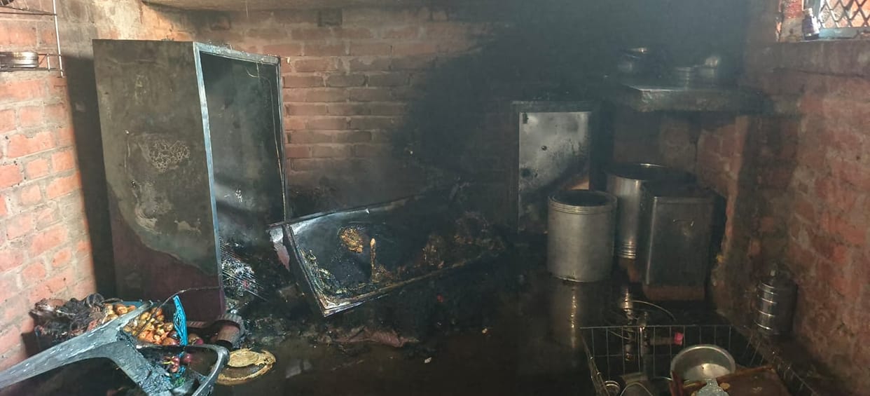 Fire caused by refrigerator compressor bursting
