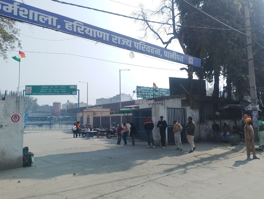 Roadways sent 16 buses to the state level animal exhibition, passengers troubled