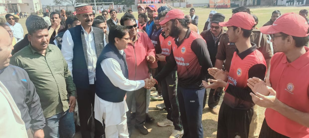 Vindhya Cricket team defeated Bhadohi and won the match by eight wickets.