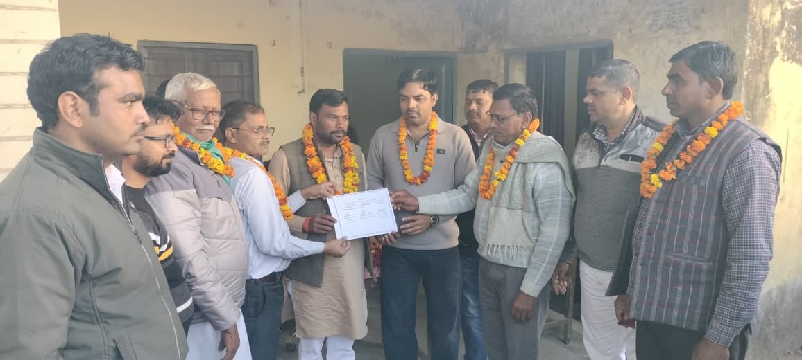 Munendra Kumar was elected unopposed as the President and Rajesh Kumar as the Minister.