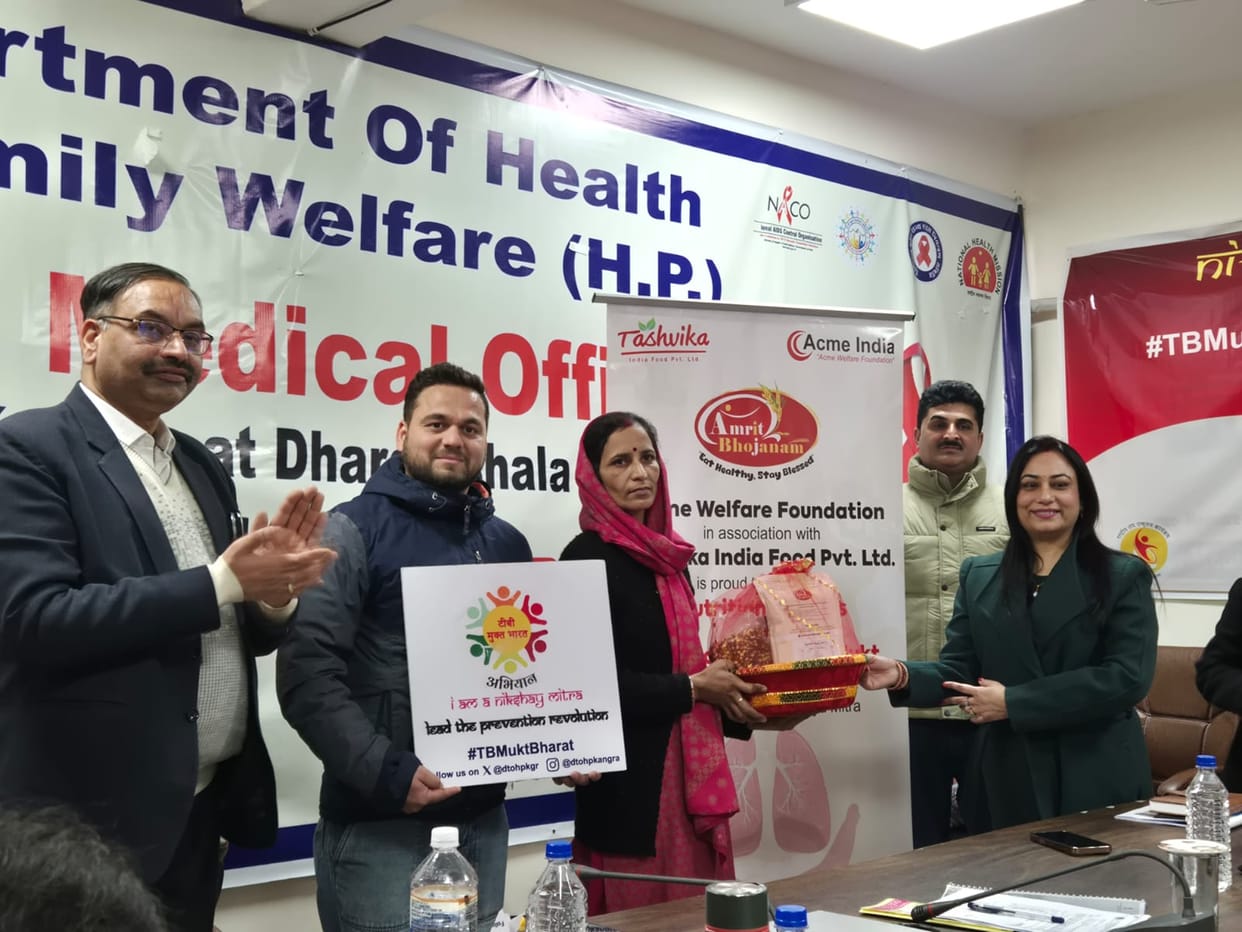 30 nutrition kits of coarse grains were given to TB patients in Dharamshala.