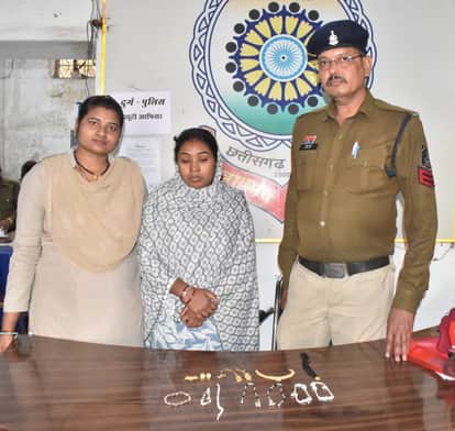 Female accused arrested in theft case in Durg