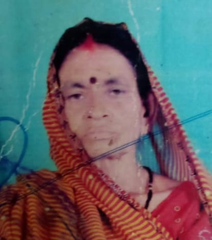 सावित्री देवी की फाइल फोटो