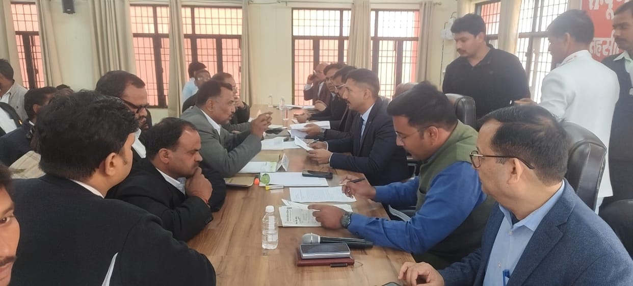 Lekhpal removed for negligence, notice to revenue inspector