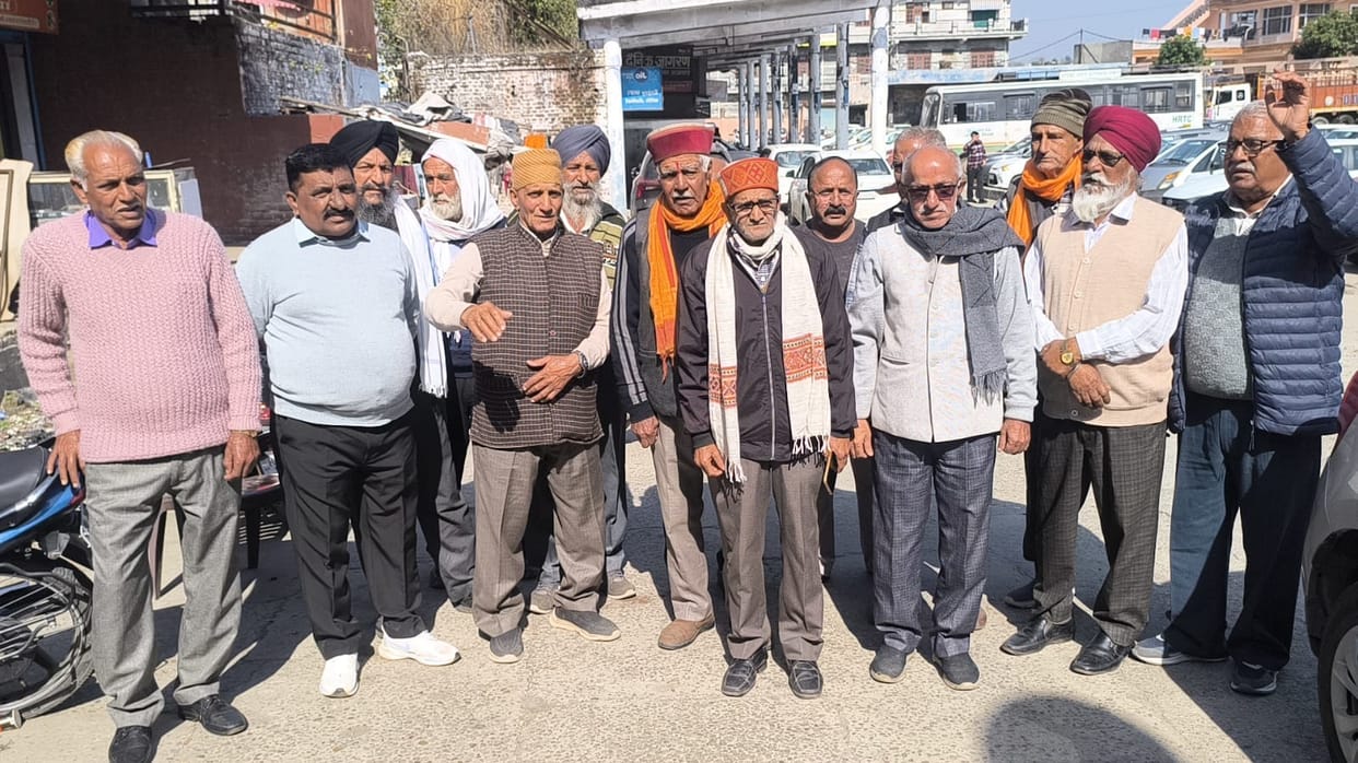Pensioners are angry over non-payment of pension, arrears and financial benefits