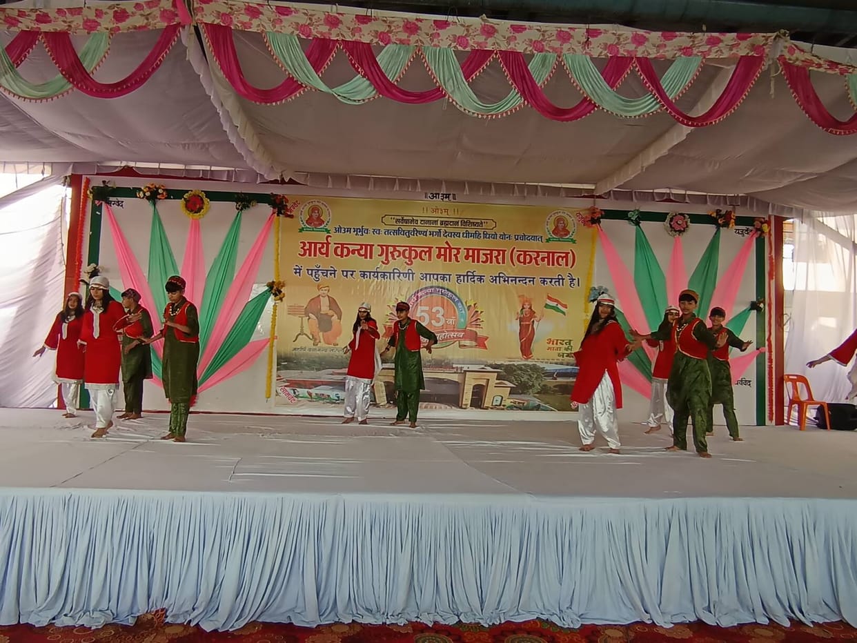 The students gave the message of women empowerment.