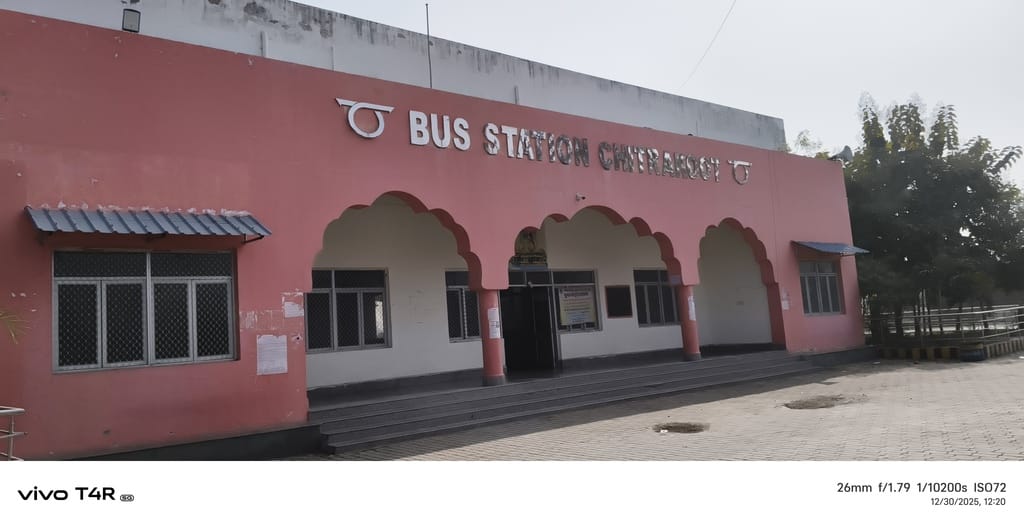 Roadways fleet stalled waiting for petrol pump, passengers upset