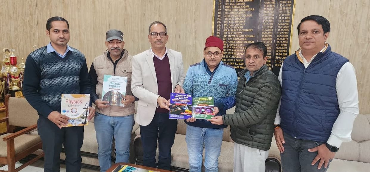New physics books were launched at the government college.