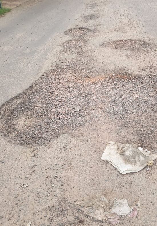 Sector residents, fed up with helpless pushcarts, said CCTV cameras should be installed and a police post should be built.