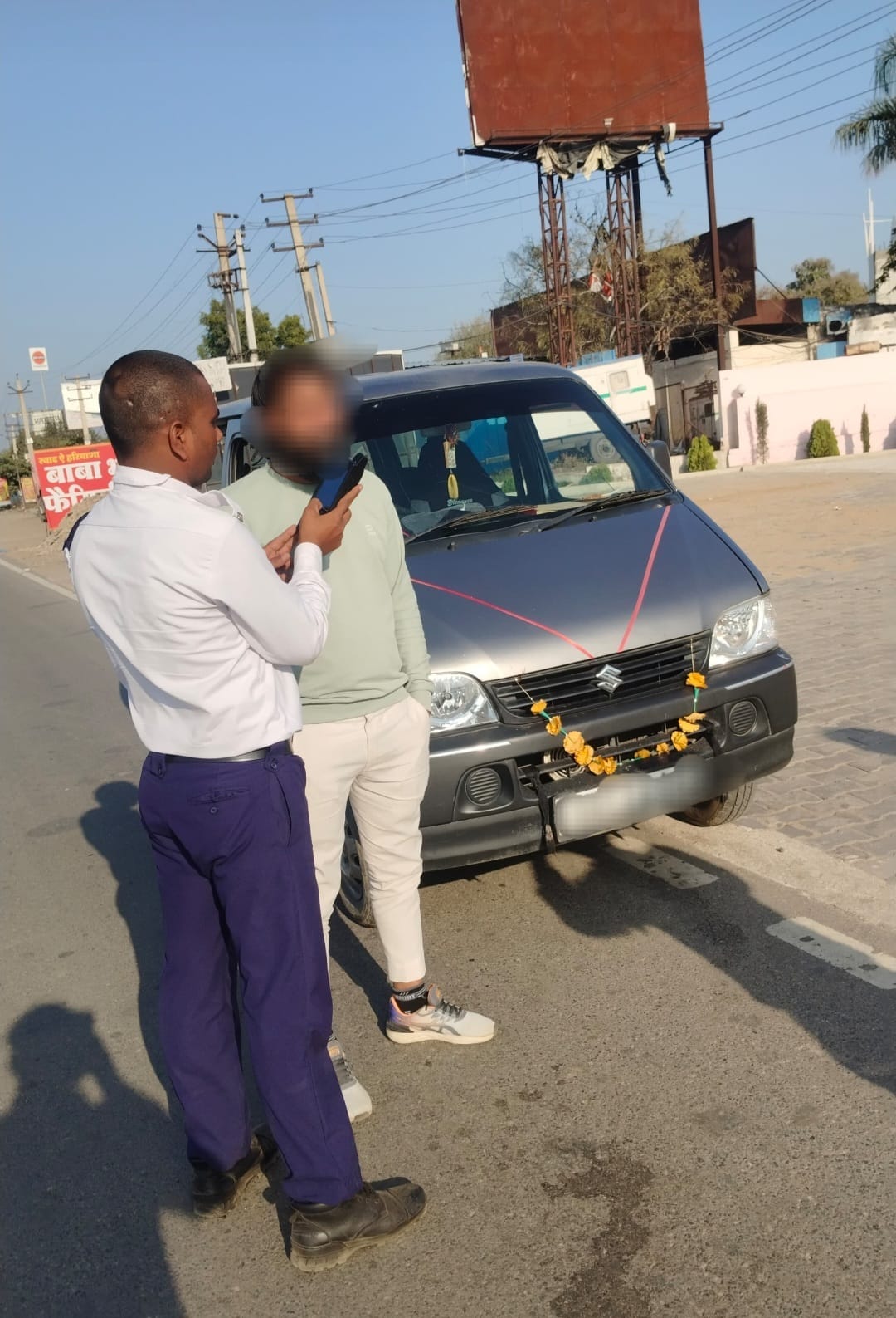 Police issued challans to 1079 drivers