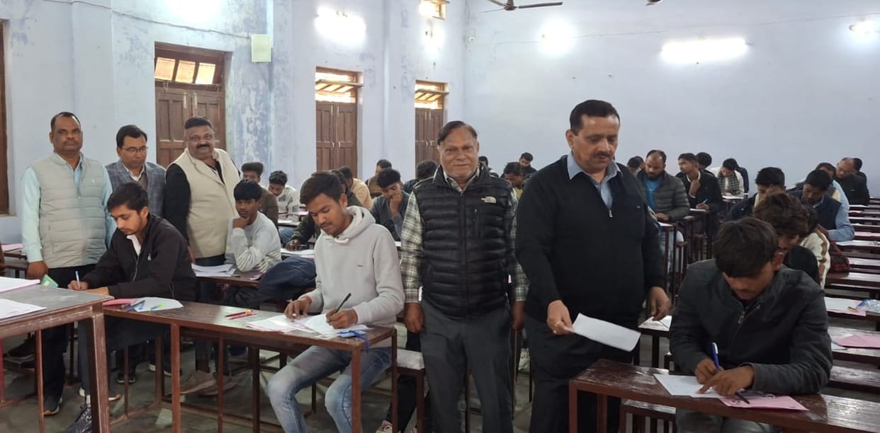 A cheater caught in the B.Ed exam