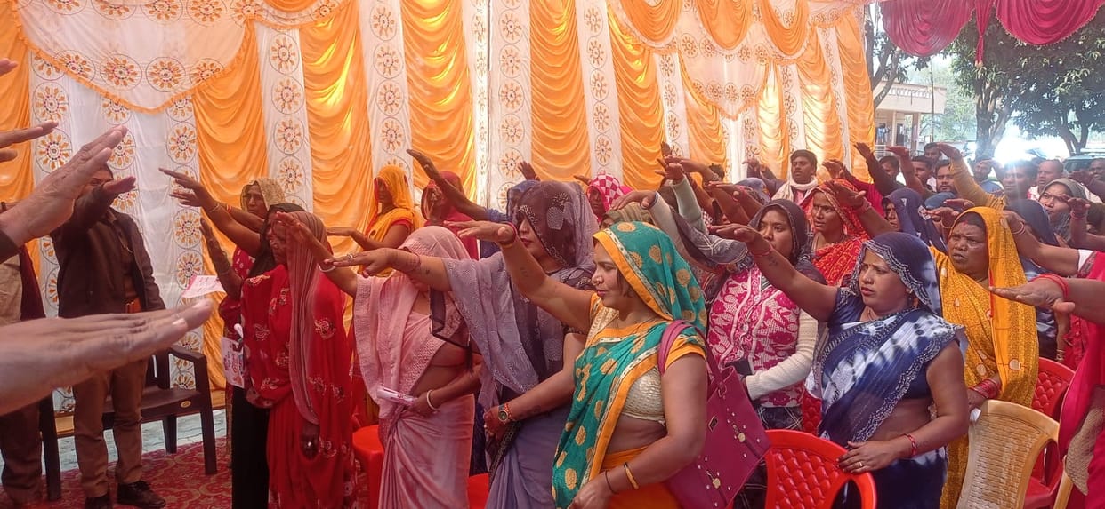 Headmen and women took an oath not to conduct child marriages.