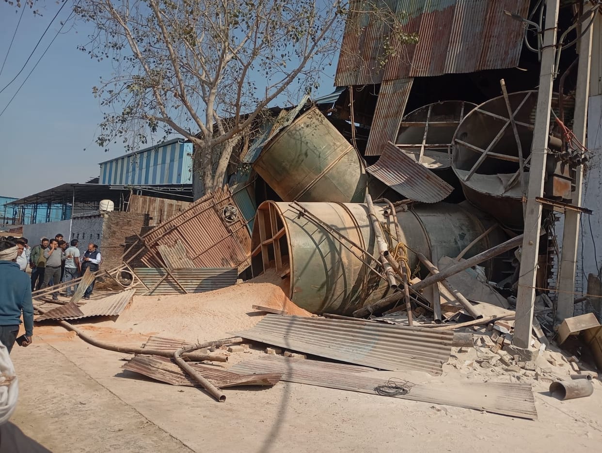 FIROZABAD NEWS blast factory