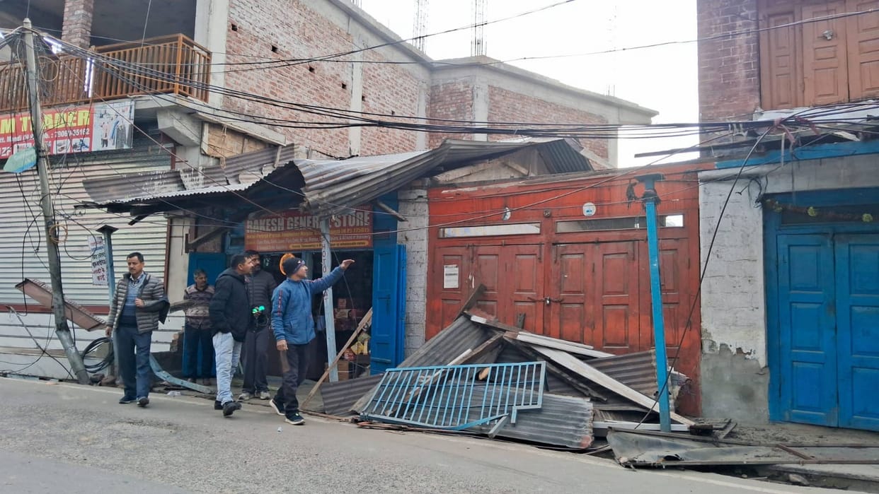 Uncontrolled cargo vehicle rams into shop in Jogindernagar
