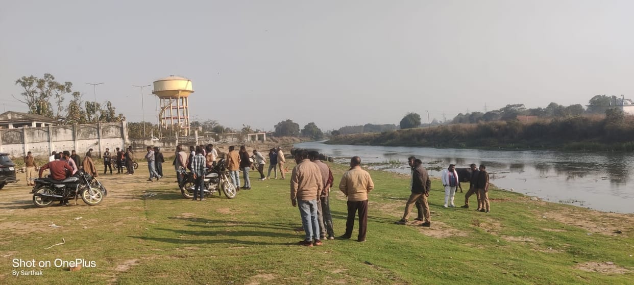 The search began in Kuano, but the police officer's body was found in Ayodhya.