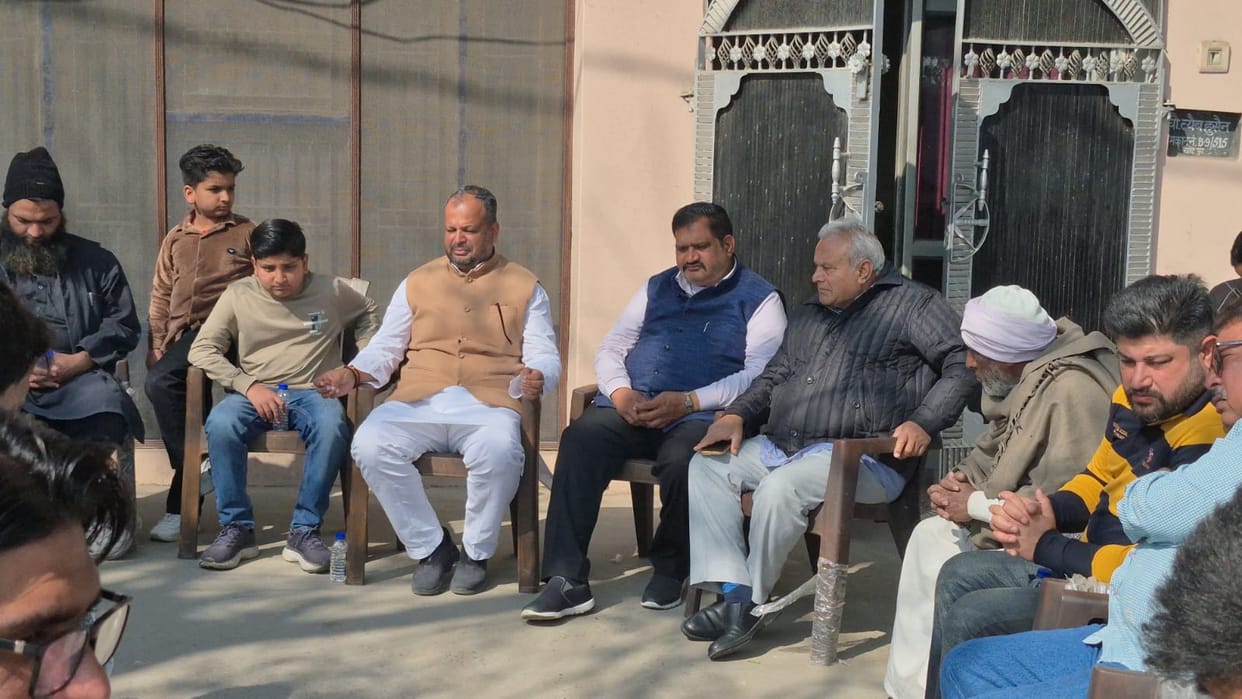The central government is suppressing the voice of the opposition: MP